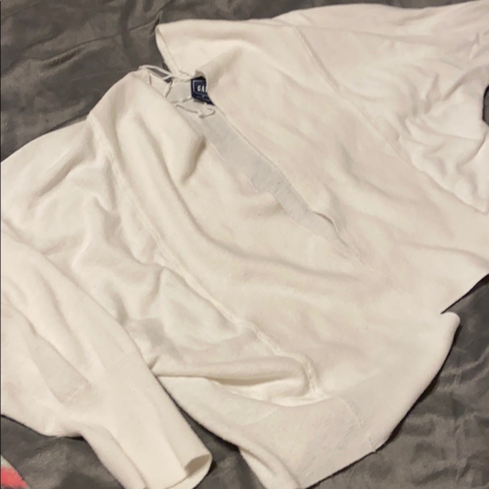GAP (Med) thin white cardi 3/4 sleeve, open front